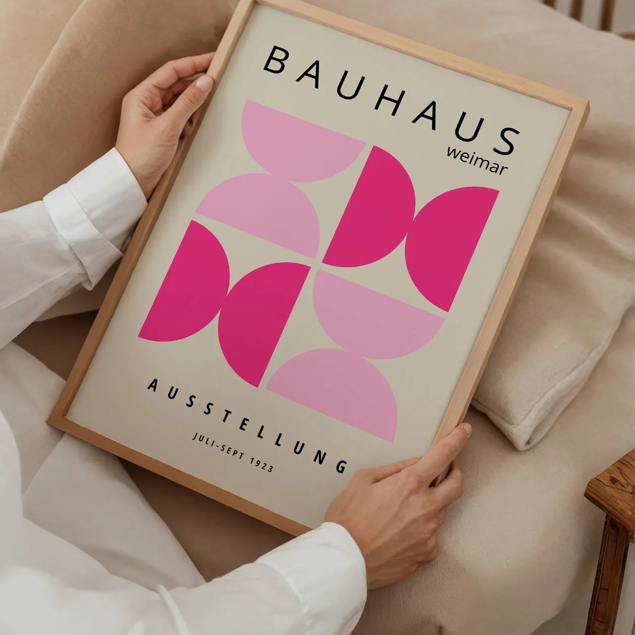 Bauhaus Rosa Impacto Póster